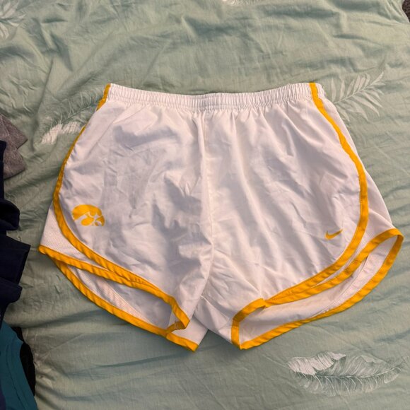 Nike Dri-fit 🏈 Iowa Hawkeyes 🏈 white & yellow running shorts - Picture 1 of 7